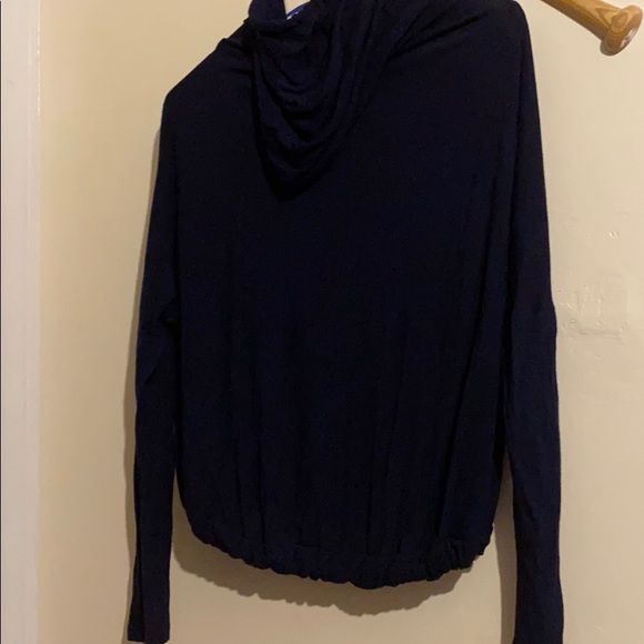 Sweatshirt - Picture 3 of 4